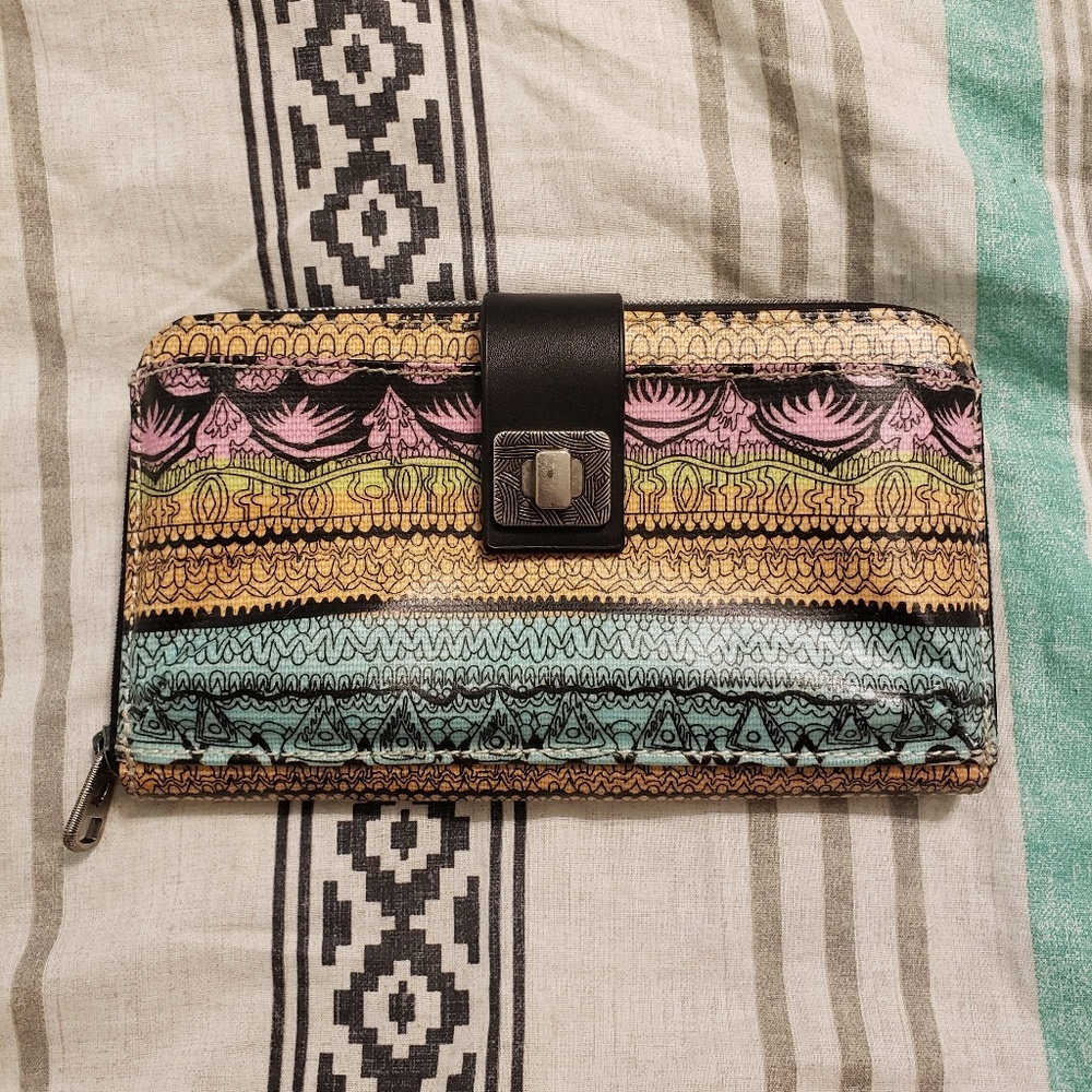 Sakroots wristlet/wallet/crossbody purse
